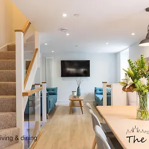  Holiday home The Escape; The Ideal Getaway On Seafront